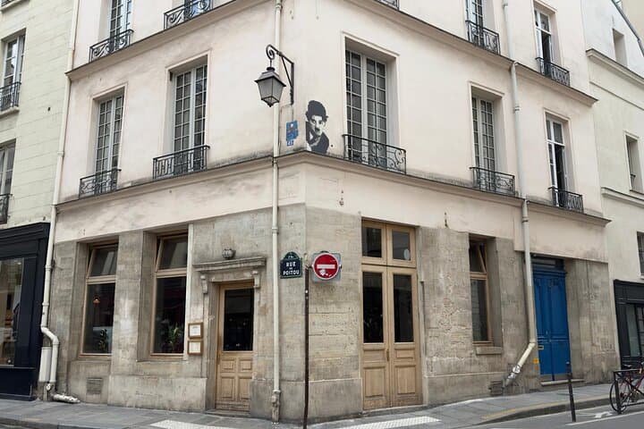 Unconventional Paris: Marais Art Galleries &Graffiti Walking Tour