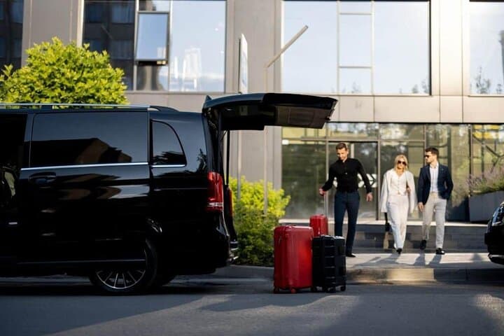Private Departure Transfer from Paris to CDG, ORLY, BVA Airports