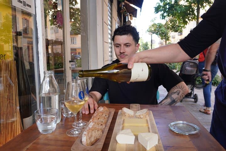 Tasting and Complete Experience of the Terroir - 8 Wines 4 Cheese
