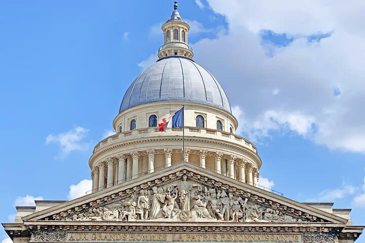 Paris Notre Dam to Pantheon Walking Tour with Pantheon Tickets