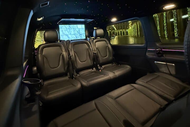 Private Transfer from ORLY Airport to Paris