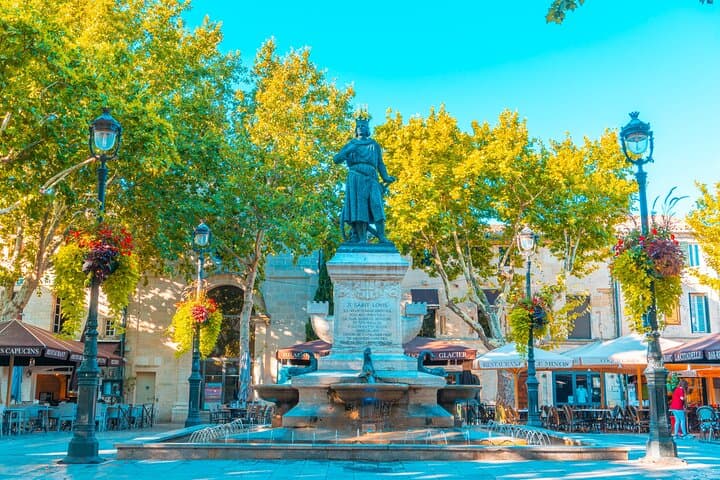 Place Saint Louis in Aigues-Mortes