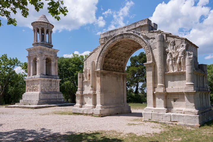 Private Tour from Marseille: Les Baux, Van Gogh & Saint-Rémy