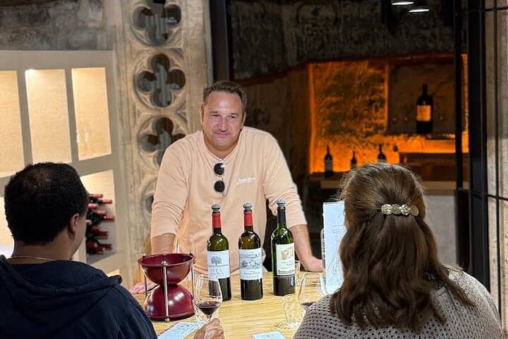 Wine tour Saint Emilion, sound and light show