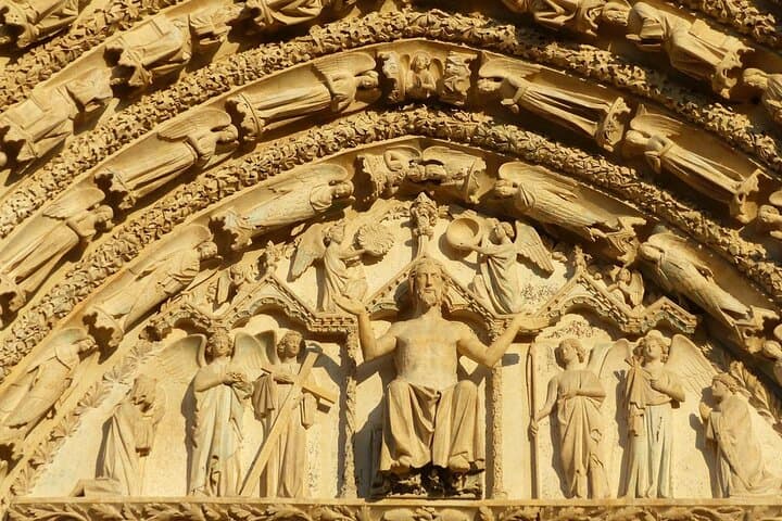 Bourges Cathedral Tour Audio Guide with Mobile app