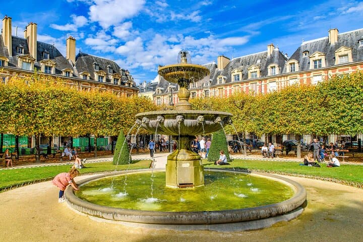 Paris Marais Walking Food Tour with Audioguide on Your Smartphone