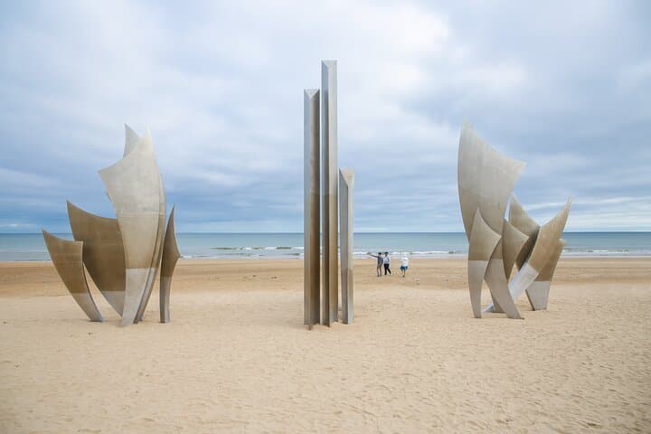 Normandy D-Day Landing Beaches with Private Guide From Paris