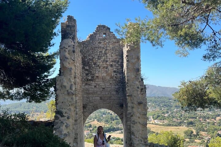 Marseille Allauch between tradition history and nature