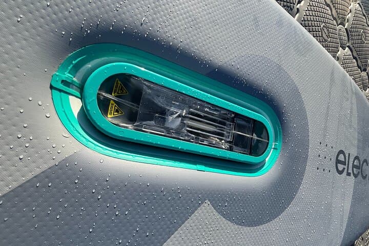Electrically assisted paddle in Sète