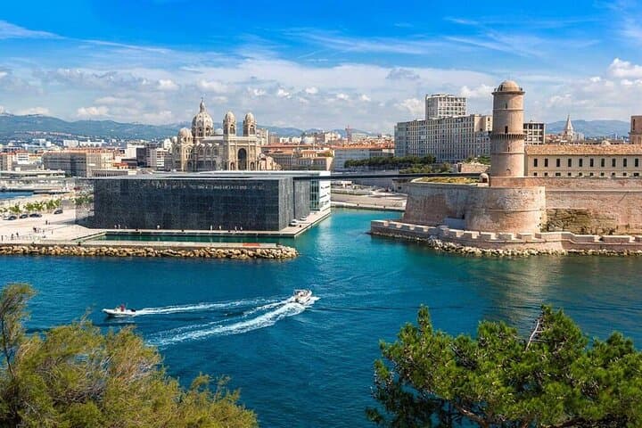 Cruise-Friendly Hassle-Free Full Day Marseille Tour