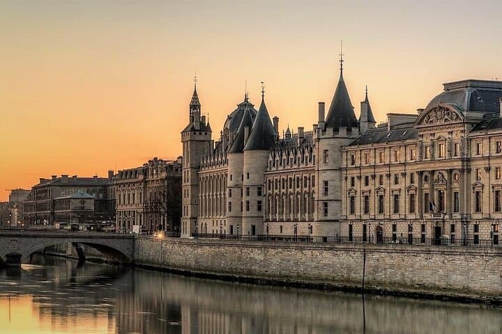 La Conciergerie Ticket and Audio Tour on Your Phone