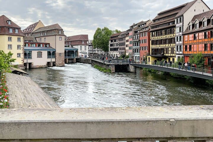 Churches, Printers and World War 2 tour of Strasbourg with an app