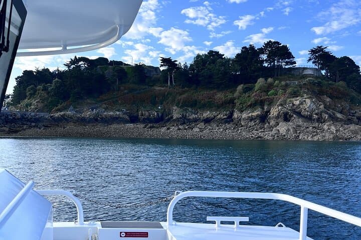 Cruise on the history of St-Malo Only in French