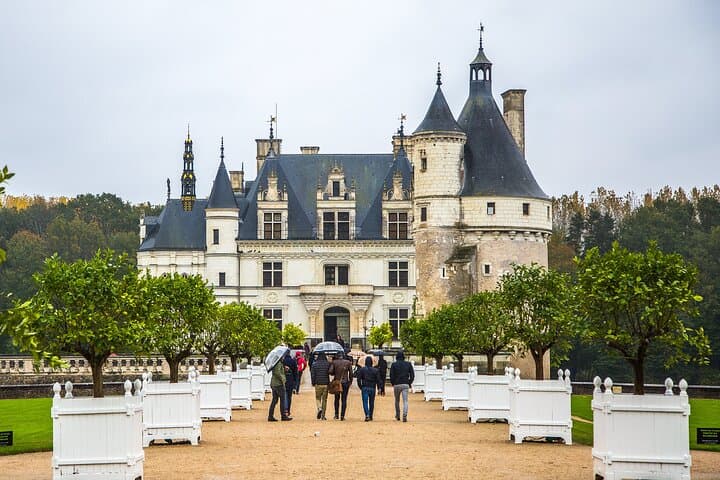 Chenonceau & Chambord Day Trip from Paris with Hotel Pick Up
