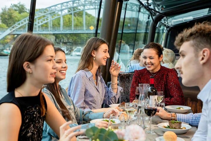 Bateaux Parisiens Seine River Lunch Cruise with French Menu