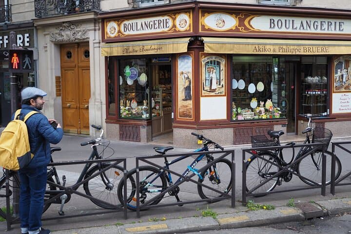 Private Walking Tour - Trace Medieval Paris with a local