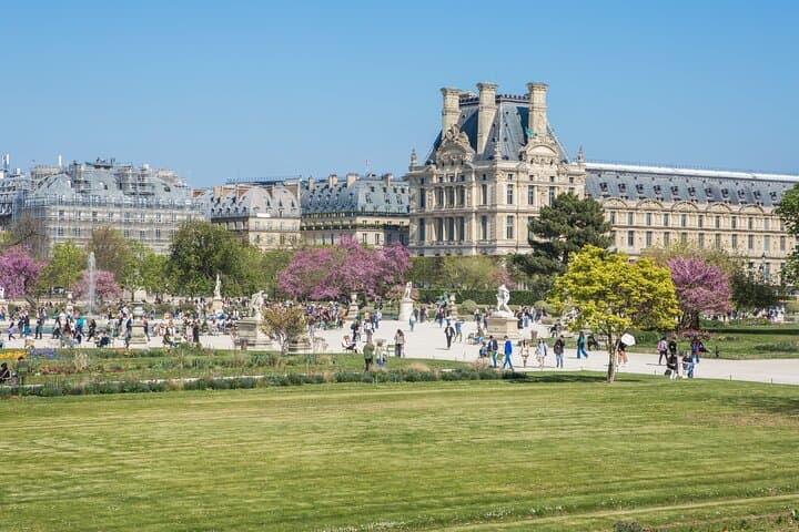 Paris in One Day : Louvre, Notre-Dame, Sainte-Chapelle and more