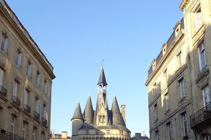 Self Guided Walking Tour of Bordeaux with Audio Guide