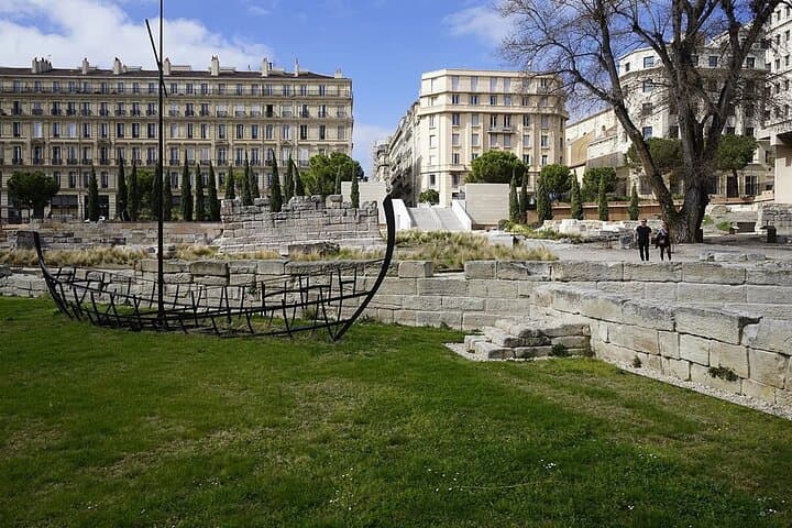 Self Guided Walking Tour of Marseille with Audio Guide