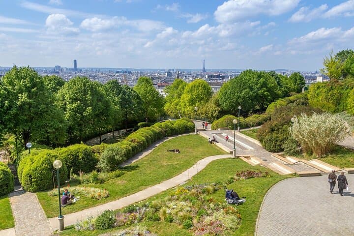 Paris’ Tourist Unusual Areas Explored by Safe Guided Sidecar Tour