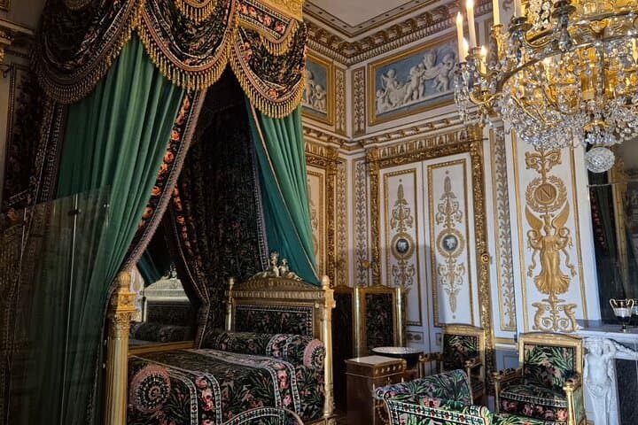 Fontainebleau Castle & Barbizon Half-Day Trip from Paris