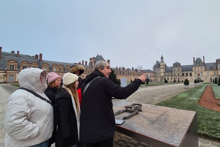 Fontainebleau & Barbizon Half-Day Trip from Paris with Entry