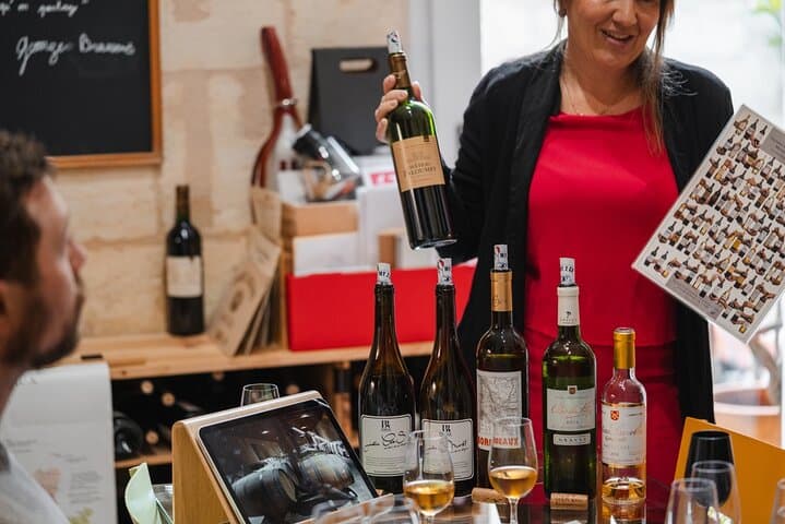 Taste Bordeaux wines accompanied by a wine expert: Grands Crus Classés de 1855