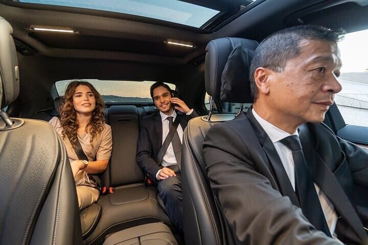 Paris Airport Private Transfer – CDG to City Center with Professional Chauffeur