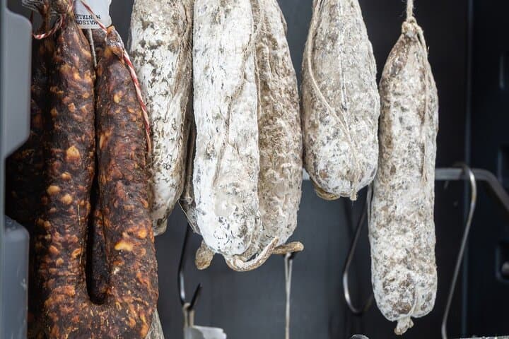Tasting of 3 local wines with French charcuterie