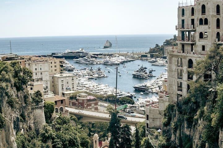 Cannes: Nice, Eze, Monaco, Monte Carlo Private/Semi-Private Tour