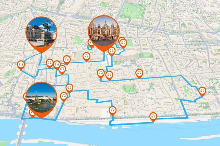 Full tour: A historical walk in the footsteps of Joan of Arc.