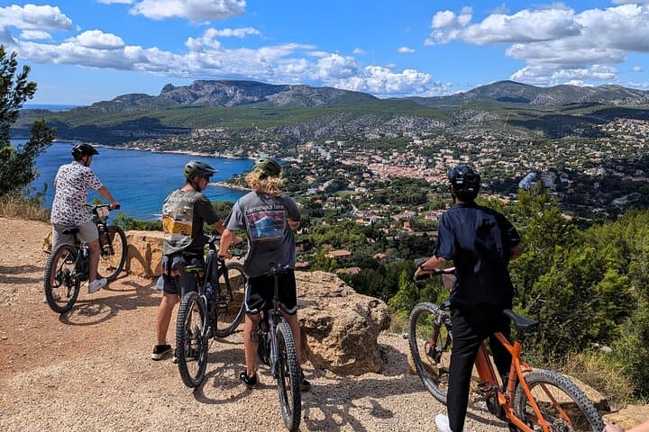 Electric Mountain Bike Tour in the Parc des Calanques