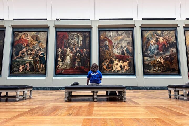 Louvre Exclusive Tour – Private Guide & Hotel Pickup in Paris