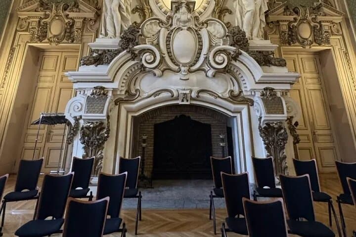 Medieval Streets to Gourmet Eats: Audio Tour of the City of Tours