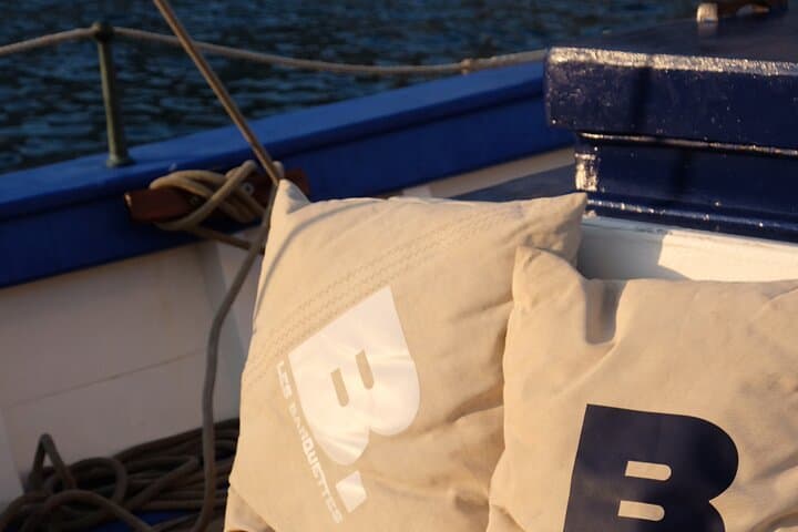 Sunset by sail and buffet and wines of Provence