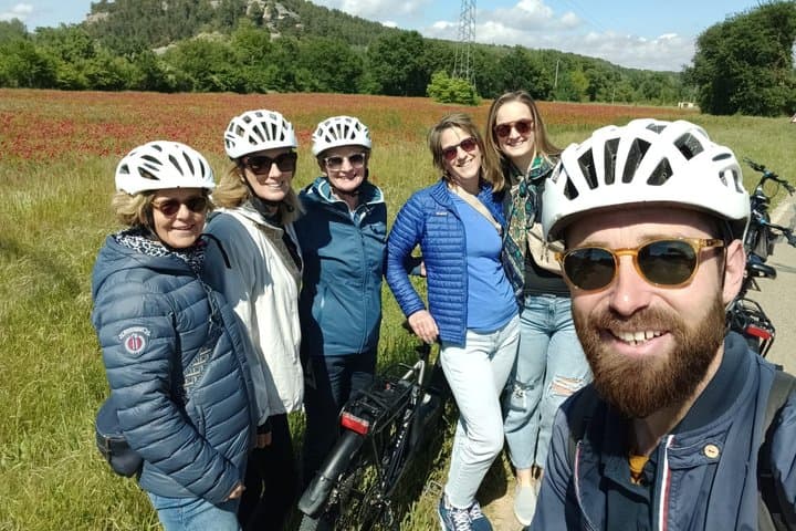 Full Day Ebike Tour in the Luberon Region from Avignon