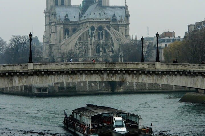 Notre Dame Access with Exterior and Indoor Guided Tour