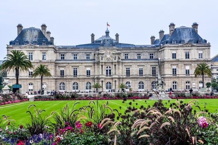 Paris Self-Guided Audio Tour
