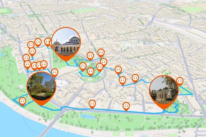 Full tour: An imperial and elegant walk, between Napoleonic chalets, healing springs and lush parks.