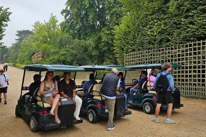 Versailles Golf Cart Guided Tour and Romantic Boat with Champagne