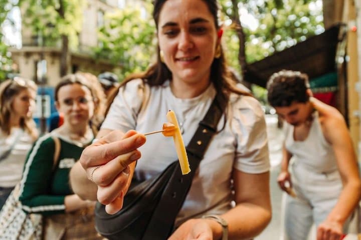 Paris Montmartre Food Tour: Local Wine, Cheese & Bakery Tastings