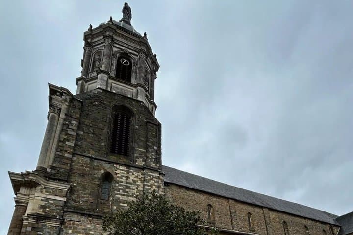 From Medieval Gates to Art Deco Waves: Audio Tour of Rennes