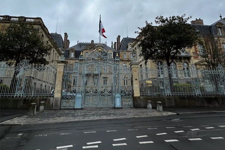 From Medieval Gates to Art Deco Waves: Audio Tour of Rennes