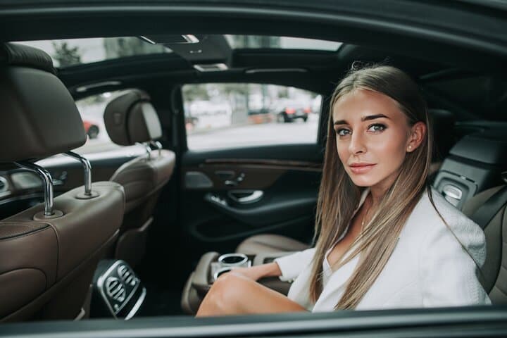 Private CDG transfer to central Paris with driver