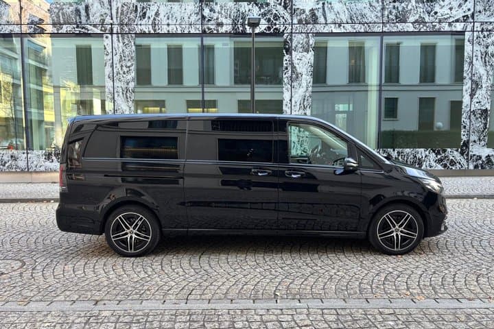 Private Transfer from Evian-les-Bains to Zurich Airport