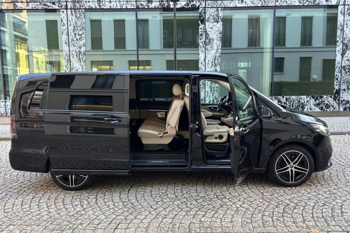 Private Transfer from Evian-les-Bains to Zurich Airport