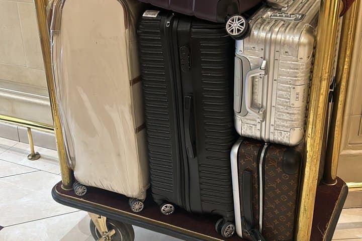 Transfer between airport and betting in Van 24/24_ 7J/7