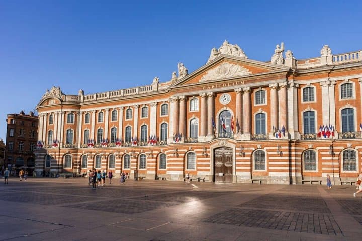 Guided Walking Tour in Spanish Toulouse and its Monuments