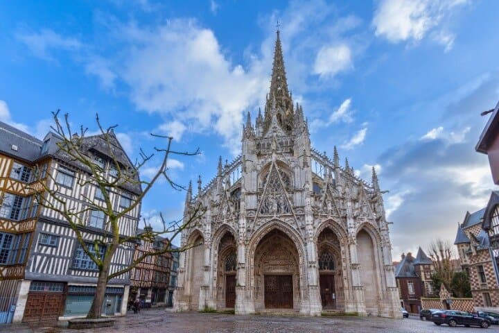 Rouen Old Town Self Guided Walking Tour with an App