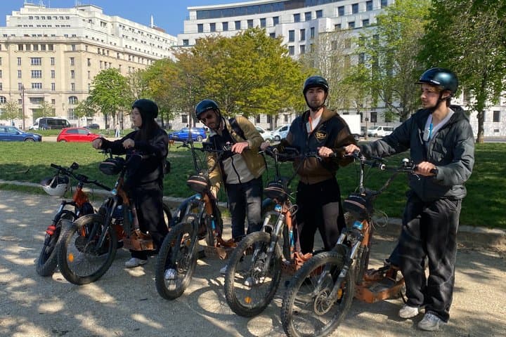 Guided tour of Paris by electric scooter. A fun and unique ride